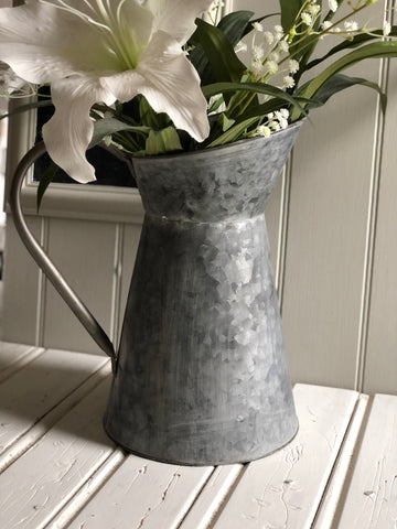 Decorative Zinc pitcher - W20cm x H32cm - Rustic Charm for Your Home